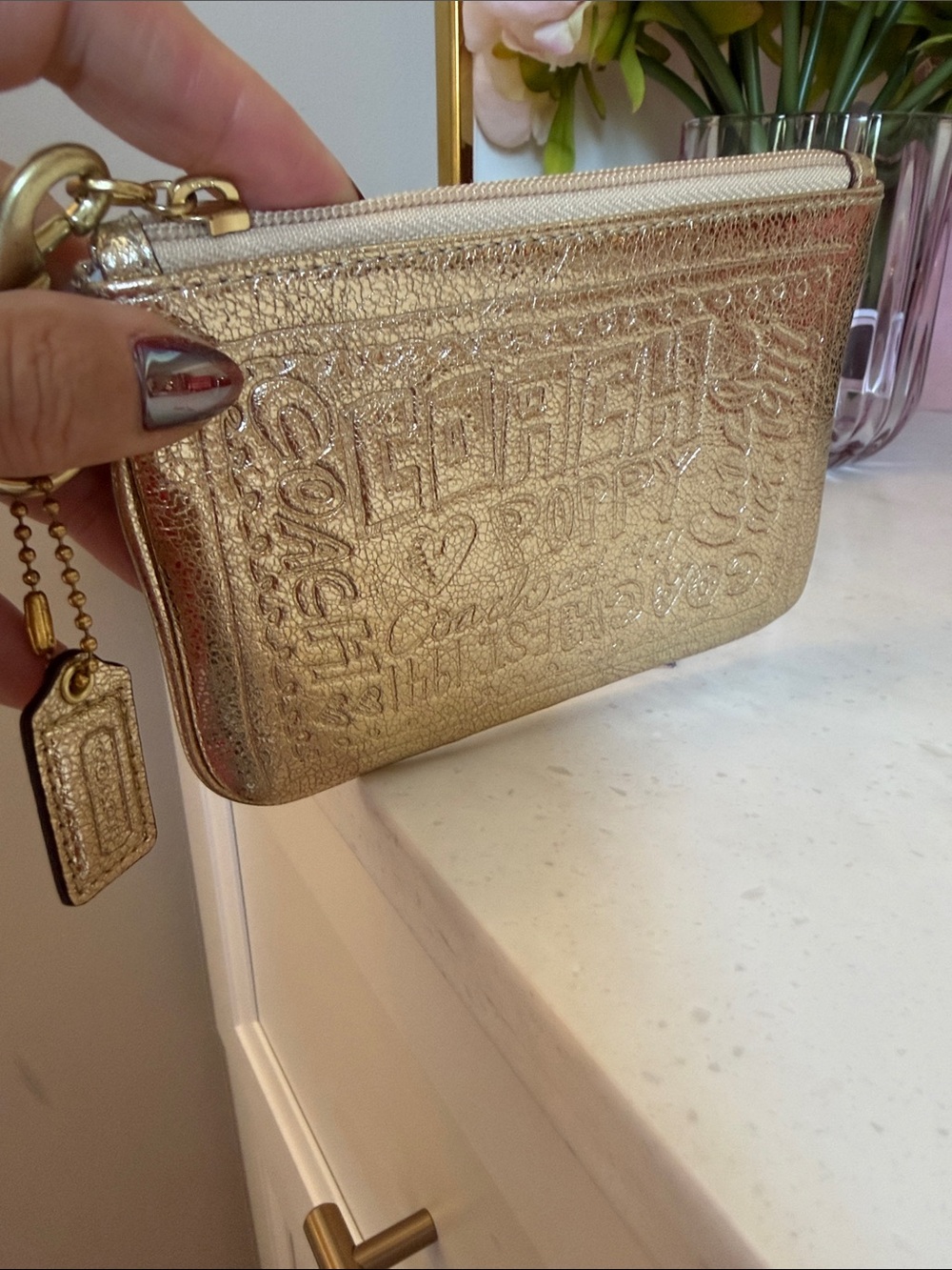 Coach Poppy EUC GORGE Metallic Gold Embossed Leather Wristlet Pouch w hang tag